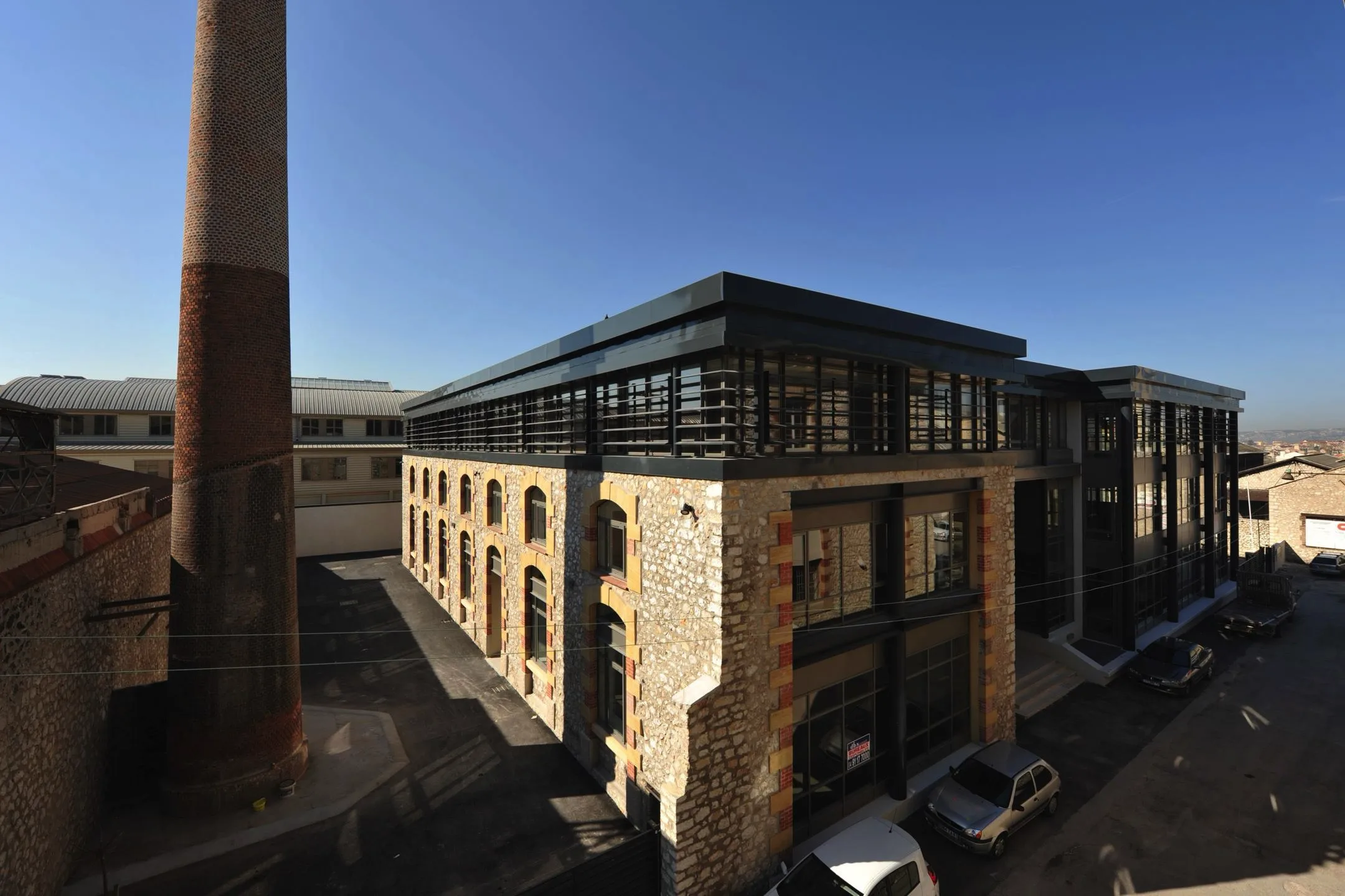 Extension et réhabilitation d’un immeuble de bureaux — Marseille (13) (photo 5)